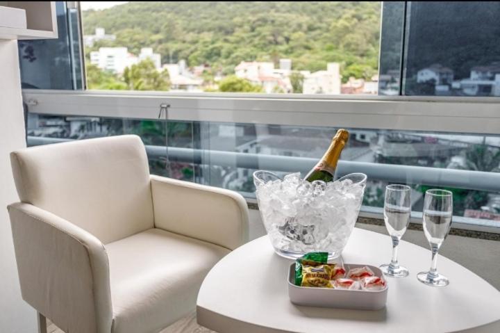 Jurerê Summer - Vista pro Mar - Ultra Internet 600 Mega Florianópolis Zimmer foto